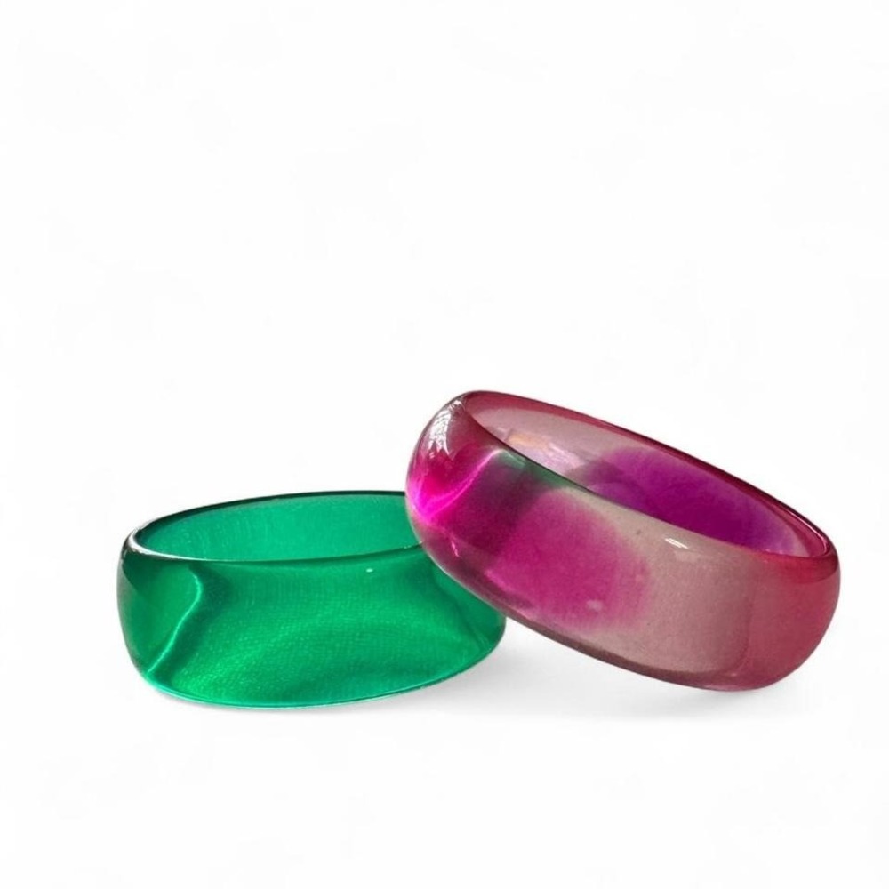 70s BANGLE BUNDLE PINK & GREEN MOD LUCITE‎ RETRO BANGLE BRACELETS - Picture 3 of 5